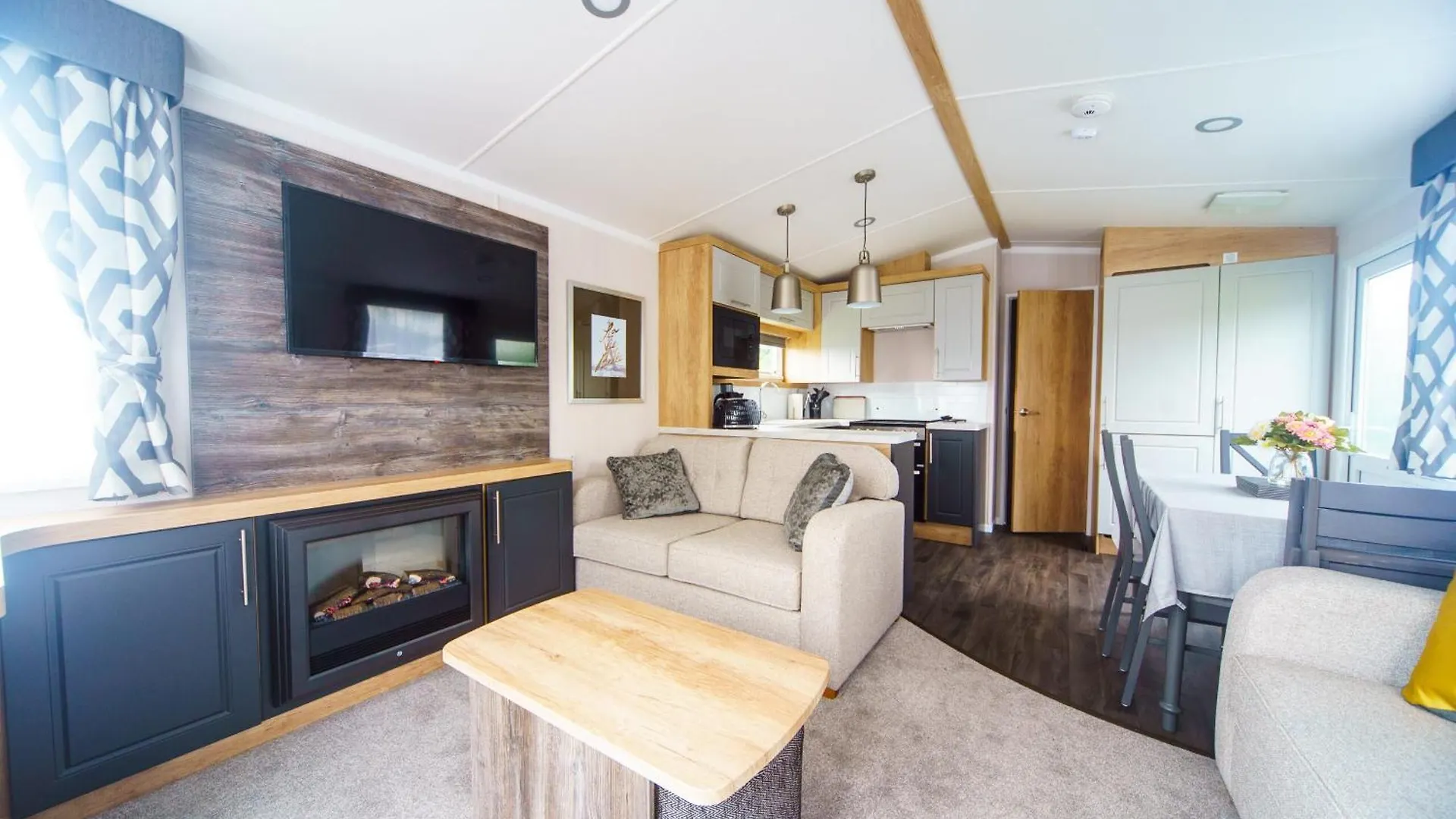 The Ivy Cottage Caravan Swansea